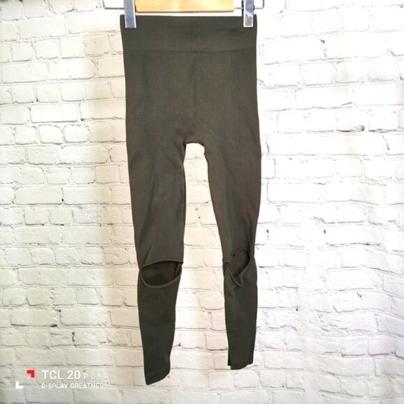 FREE PEOPLE Movement FP Green Slit Knee Ryanne Leggings XS - Picture 3 of 7